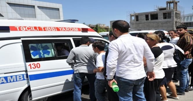 Gəncədə divar uçdu, iki qız dağıntılar atında qaldı