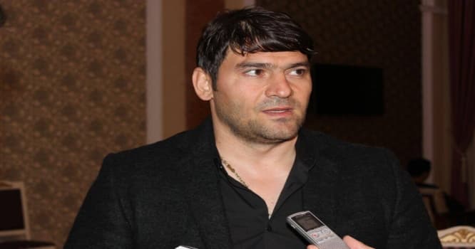 "Ona dedim ki, Mahir Şükürovun bizə futbolu lazımdır" - Güloğlan Cabbarov
