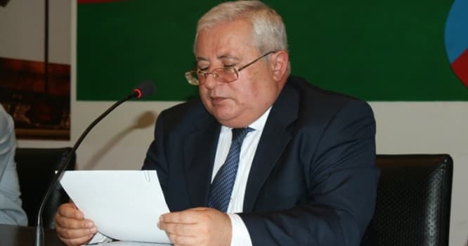 İcra başçısı baş redaktoru həbslə hədələyir