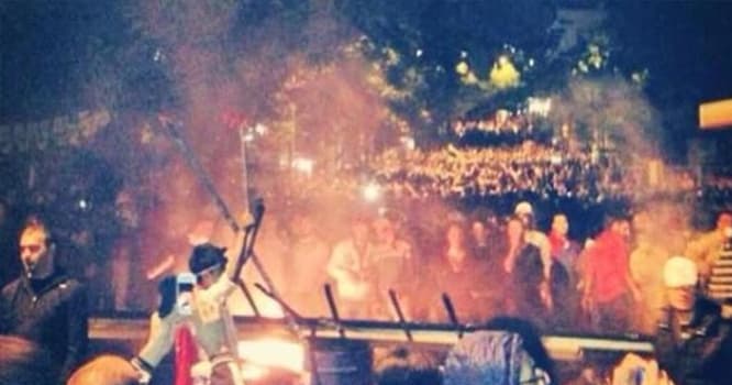 Türkiyədə üsyan çağırışı: əməl etməyənlər... - FOTOFAKT