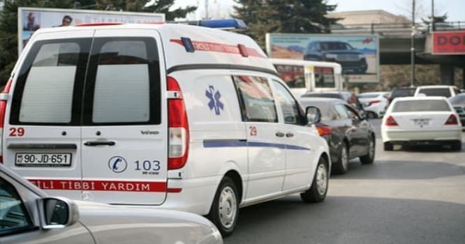 Sumqayıtda fəhlələr beşinci mərtəbədən yıxıldı: Ölən var + 18 VİDEO