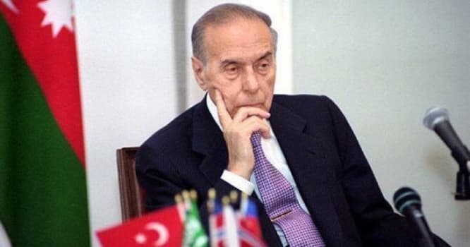“Gülən kimdir, Heydər Əliyevi hakimiyyətə xalqın iradəsi gətirdi” - Aqil Ələsgər