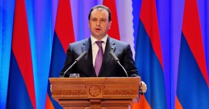 “Ermənistanın yeni müdafiə naziri Moskvanın adamıdır..." - Ekspert