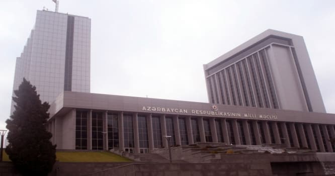 Deputatlar Belçikaya gedir