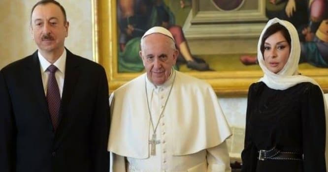 Roma Papası Bakıda iki mesaj verdi - ŞƏRH