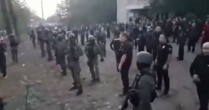 Marneulidə seçki məntəqəsində kütləvi dava - FOTOLAR