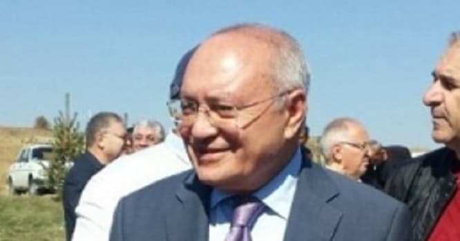 Ermənistanda vəzifəli şəxsin maşını partladıldı