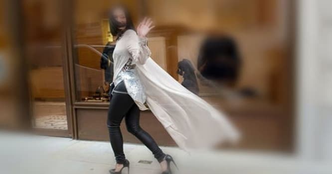 Qadınları gözləyən sonsuzluq təhlükəsi: hündürdaban ayaqqabı, dar şalvar...