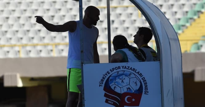 Kamran Ağayevin sabiq komanda yoldaşı jurnalisti söydü