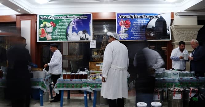 Nazirlik arıçılara qadağa qoydu, yarmarkada mübahisə düşdü