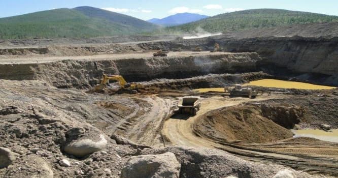 "Azərsu" Bakıda kanalizasiya "fontan"ının səbəblərini açıqladı