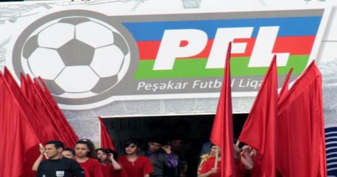 "Sumqayıt"lı futbolçu şüşə sındırdı, Şəmkirdə azarkeşlər meydana daxil oldu