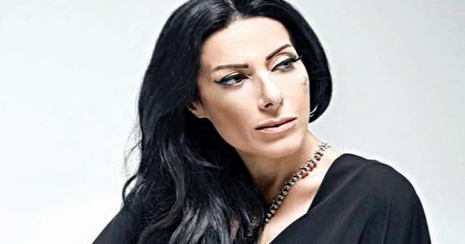 Müğənni məhbusla nikah bağlamasından danışdı: "Pərəstişkarım idi"