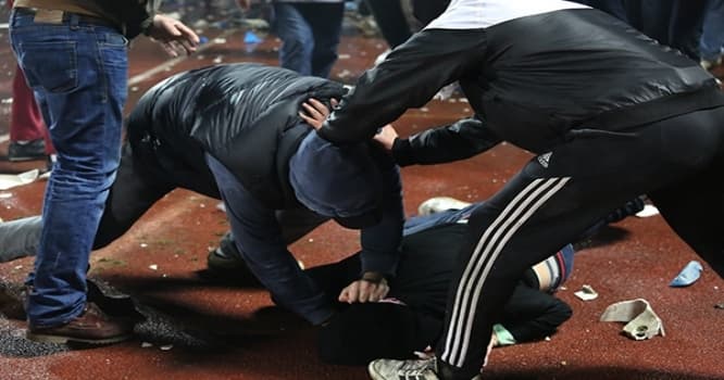 Yasamalda kütləvi dava - 30 yaşlı kişinin üzü doğrandı