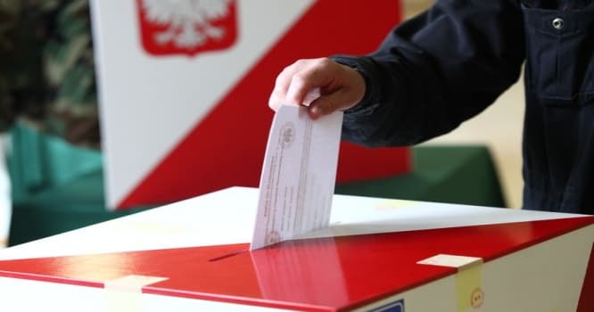 Gürcüstanda parlament seçkilərinin ikinci turu başa çatıb Böyüt