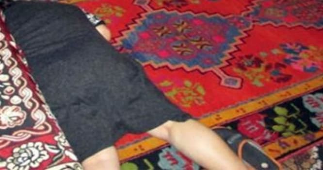Azərbaycanda 17 yaşlı qız anasını öldürdü