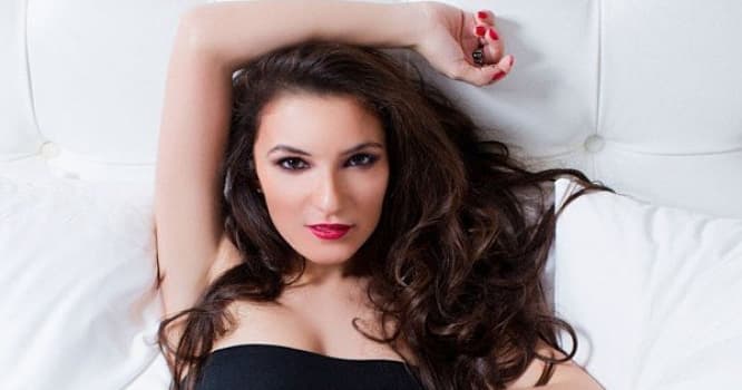 Yenicə boşanan "Eurovision" təmsilçimiz eşqə düşüb - FOTO/VİDEO