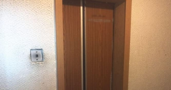 Bakıda yaşayış binasında həyacan: 5 nəfər liftdə köməksiz qaldı