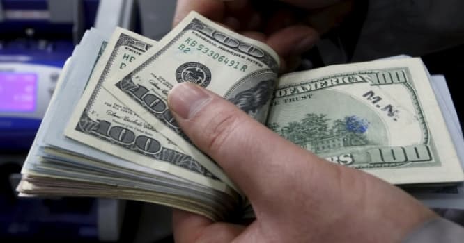 Azərbaycanda dollar bu gün tarixi rekord vuracaq