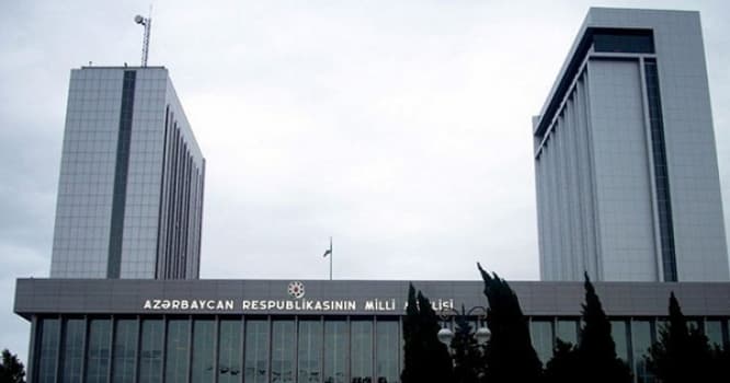 Hərbi vəziyyət zamanı mitinqlər qadağan edilir
