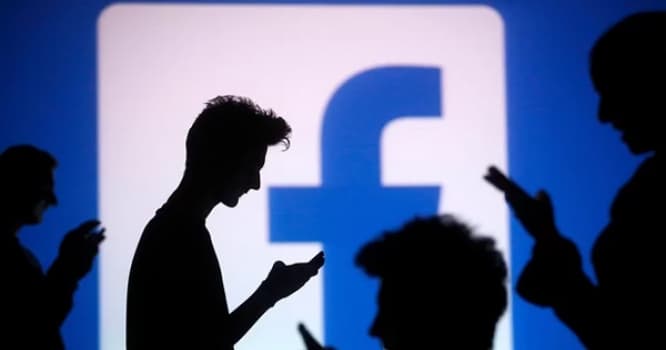 "Facebook" yüzlərlə istifadəçisinin ölüm xəbərini yaydı