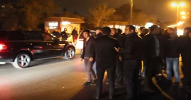 Bakıda sakinlərin yolu bağlamasına rəsmi reaksiya