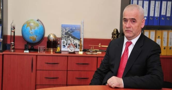 1,5 milyon manat rüşvət alan nazir müavini niyə vəzifədə saxlanılır?
