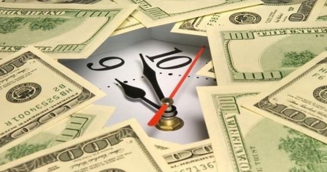 Dollar bir ayda 7 faiz bahalaşdı, ilin sonunda neçə olacaq? - PROQNOZ