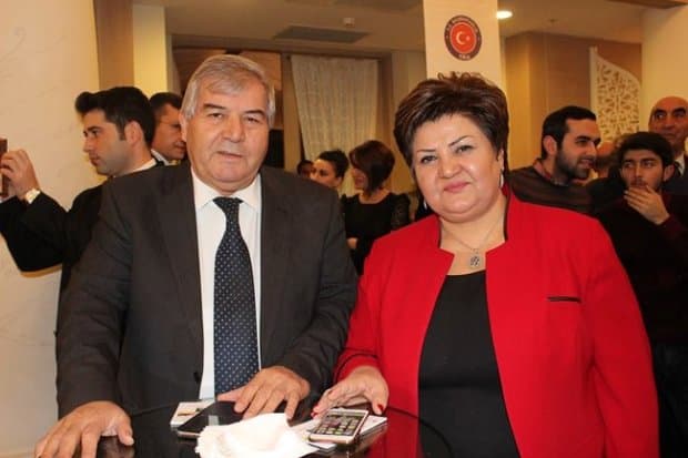 Sabiq millət vəkili və xanımı film təqdimatında - FOTO