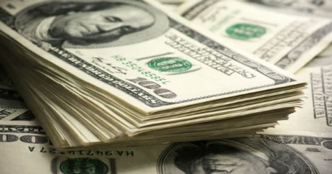 Bu gün dollar alıb-almaq istəyənlər üçün rəsmi məzənnə