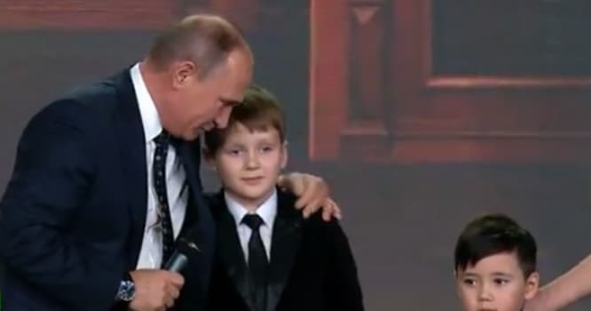 Putin bir zarafatı ilə bütün dünya gündəmini alt-üst etdi - VİDEO