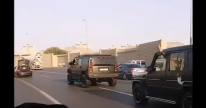 Azərbaycanda toy karvanında "Hummer" şou göstərdi - VİDEO