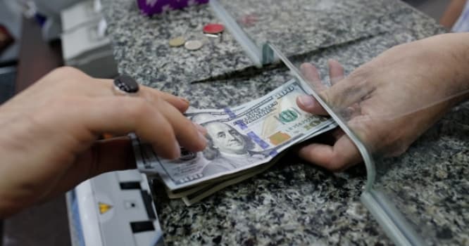 “Qara bazar”da dollar neçəyədir? - QİYMƏT