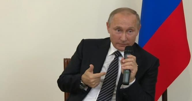 Azərbaycan vətəndaşlarının Rusiya pasportu alması sadələşdirilir - Putindən açıqlama
