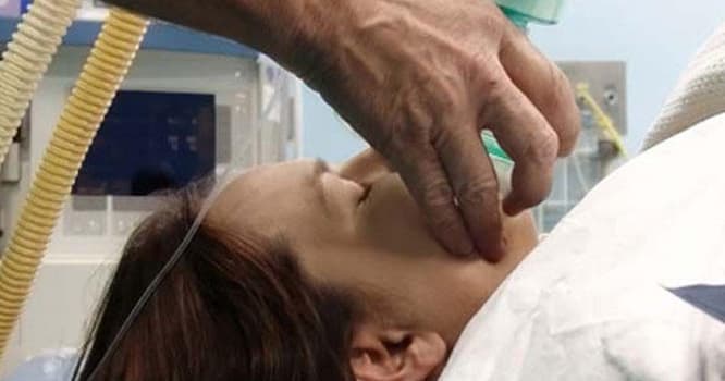 Qonşusunun döydüyü tibb bacısı komaya düşdü