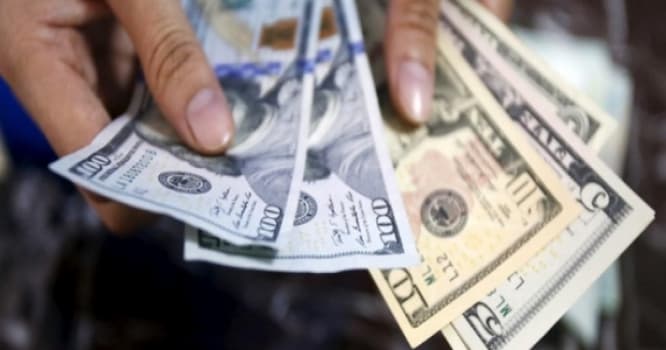 Bakıda dolların "qara bazar"ından - VİDEOREPORTAJ