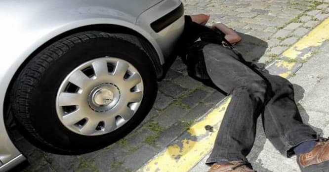 Polis Akademiyasının kursantını avtomobil vurdu
