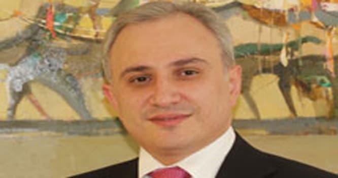 Elmar Məmmədovu kim əvəz etdi?