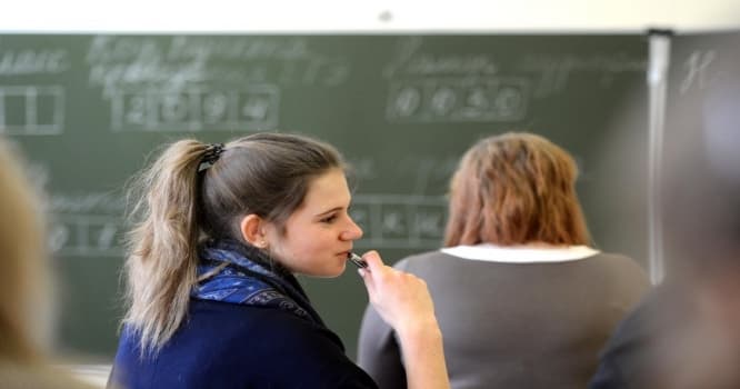 Orta məktəbdə inşa yazmaq bu şagirdlər üçün məcburi olacaq