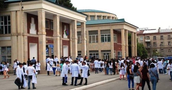 Tibb Universitetinin tələbələri niyə təqaüd ala bilmir? - Açıqlama