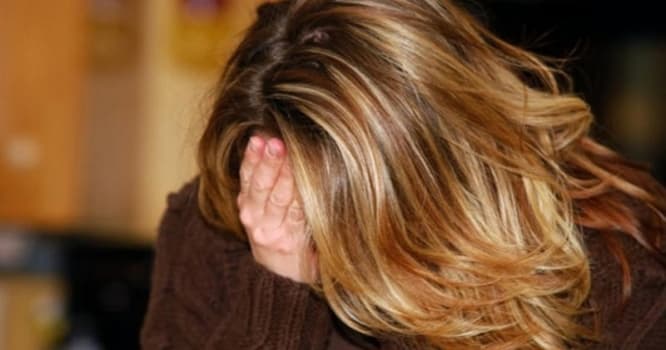 Qonşuları əri Rusiyada işləyən qadının evinə girdilər - Şəmkirdə