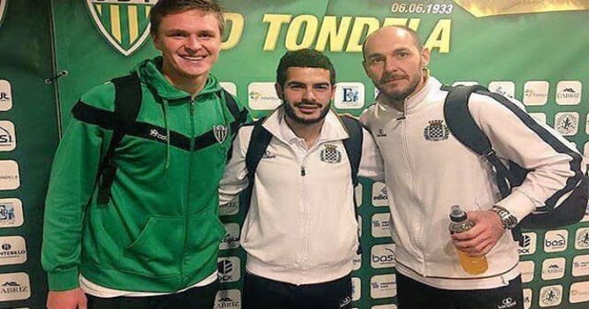 Kamran Ağayev özünə qol vuran rus futbolçu ilə şəkil çəkdirdi