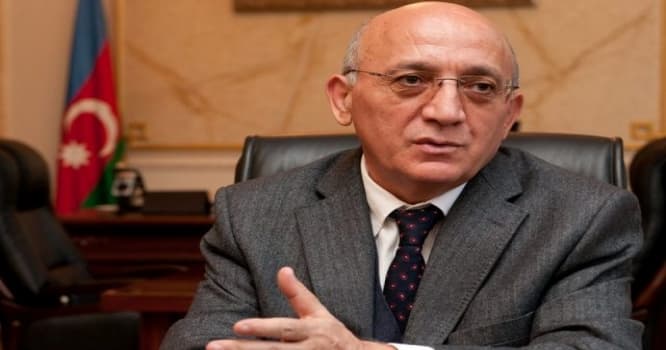 Mübariz Qurbanlı: Dərsliklərdə dinlə bağlı məlumatlar var, amma...