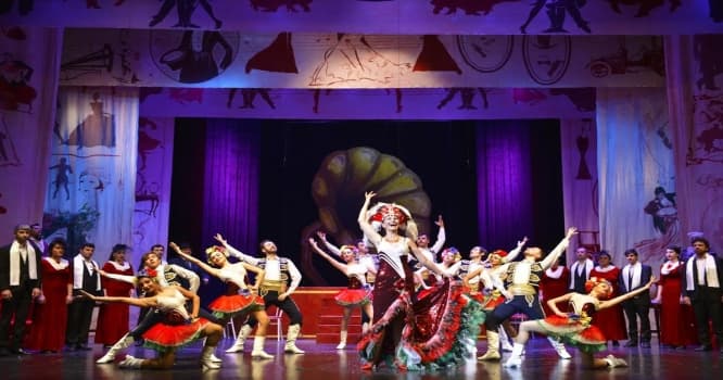 Musiqili Teatrda “Silva” operettasına ictimai baxış keçirilib