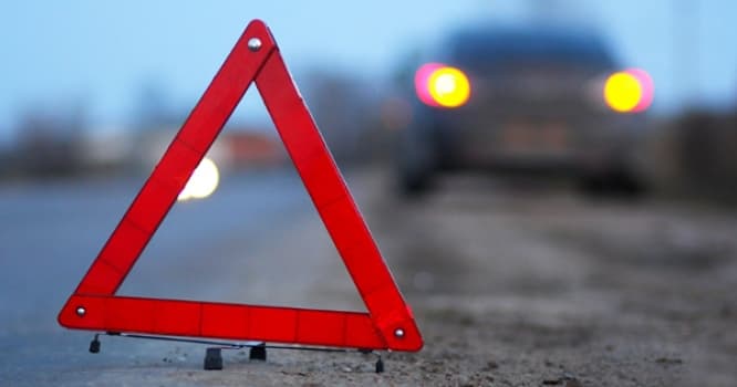 Bakıda sərnişin avtobusu dayanacaqda gözləyən ahıl qadını vurub