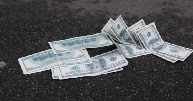 “Qara bazarda” dollar bahalaşdı