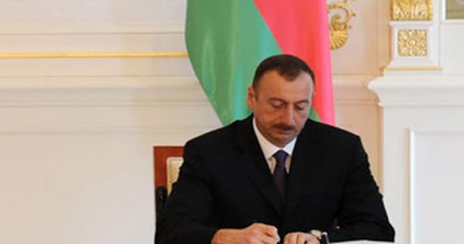 Prezident nekroloq imzaladı