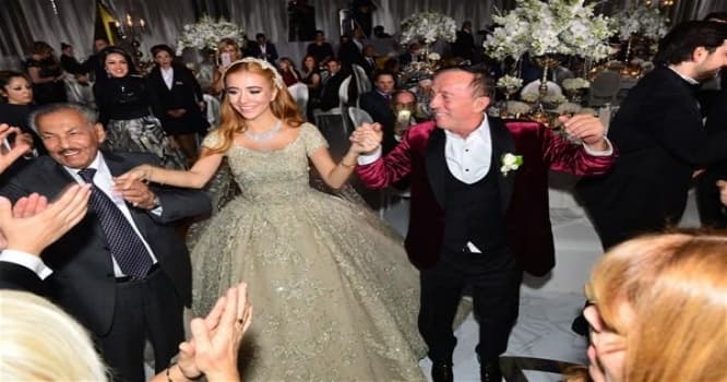 Milyarder Ağaoğlunun qızının toyu dünyaya səs saldı - FOTO/VİDEO