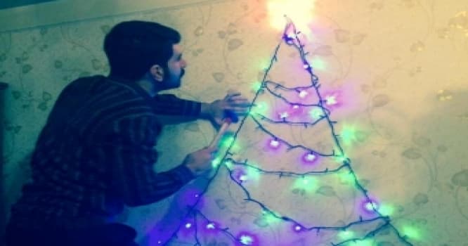Ağdan başqa bütün rənglər yalandı – Şəhriyardan YENİ İL ŞEİRİ