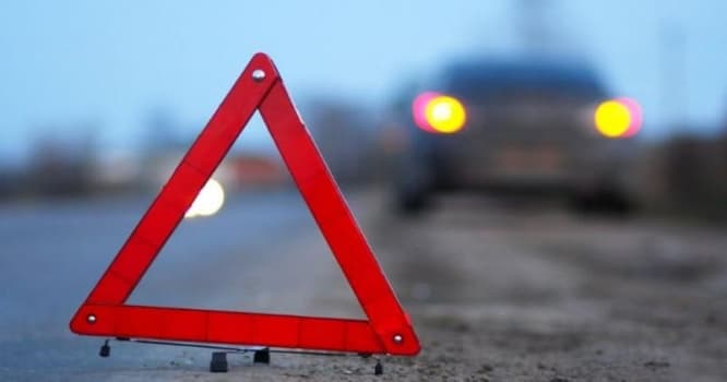 Bakıda taksi qəza TÖRƏTDİ: 1 ölü, 2 yaralı